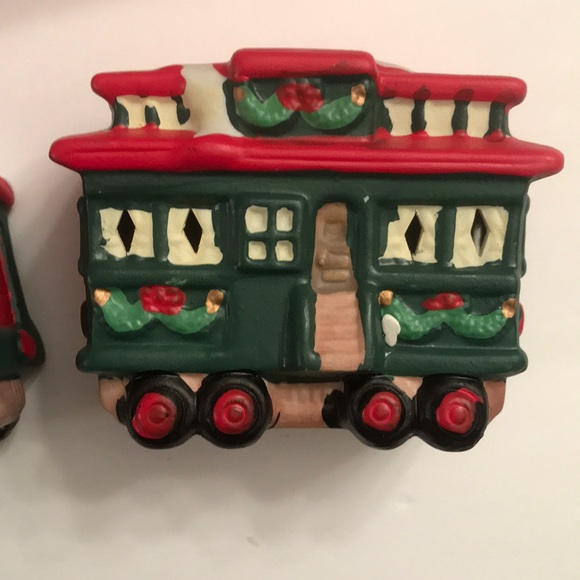 3Piece Porcelain Train Set - Picture 10 of 15